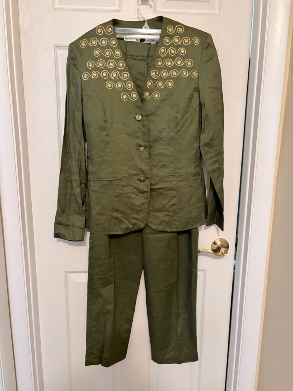 Olive Green Embroidered Women's Suit Jacket & Pants
